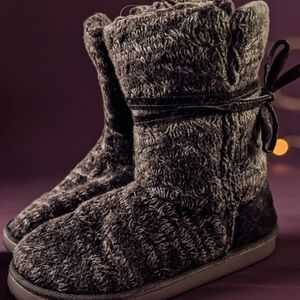 Cozy Black Women's Boots
